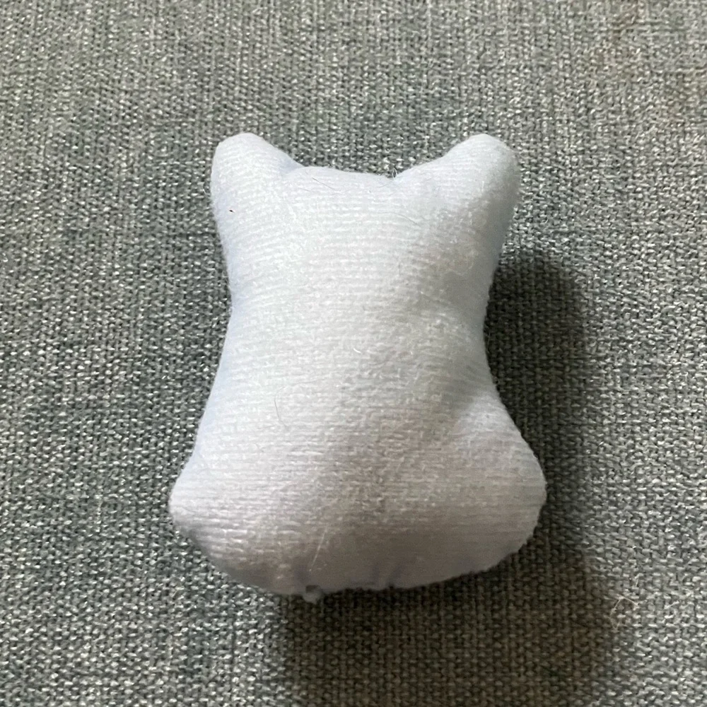 Gently Used Cat Elephant Catnip Toy